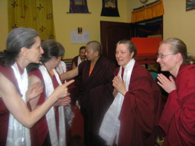 Dzietsün Khandro Rinpocze [Jetsün Khandro Rinpoche] Drubkhang - tradycyjne trzyletnie odosobnienie