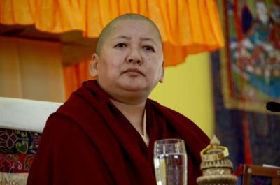 Dzietsün Khandro Rinpocze [Jetsün Khandro Rinpoche]